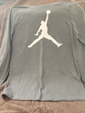Nike Jumpman Long Sleeve Tee - Gray with White Logo